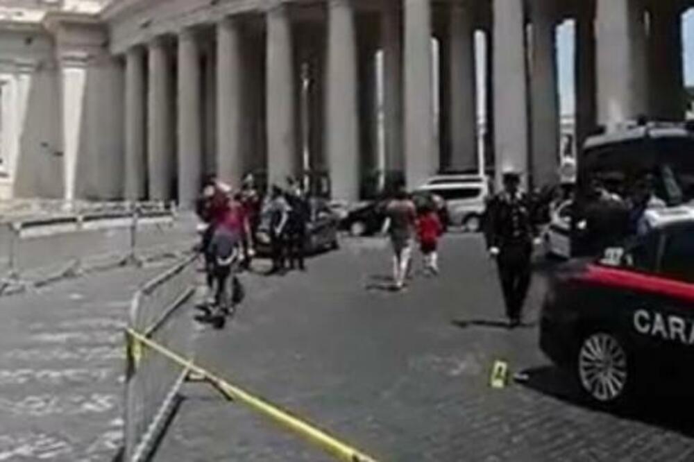 HOROR U VATIKANU! U sve umešan ALBANAC, usledila filmska potera (VIDEO)