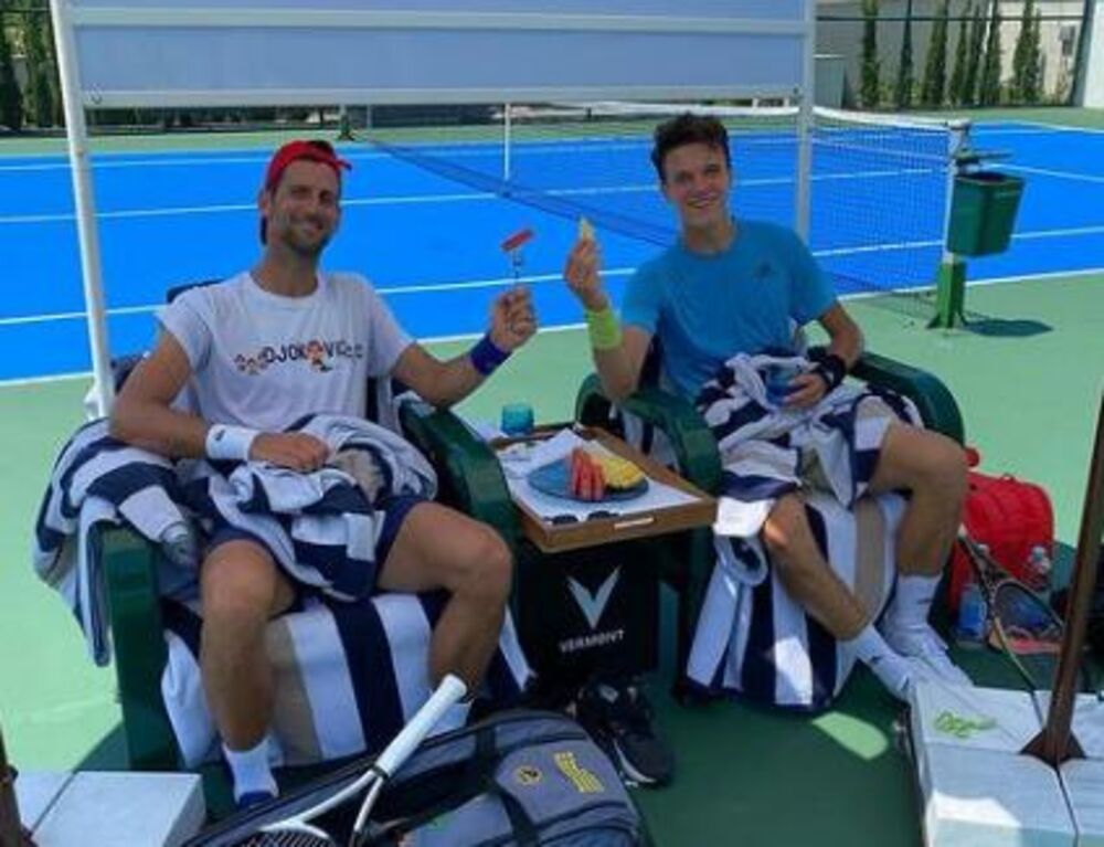 Novak Đoković i Jakub Menšik