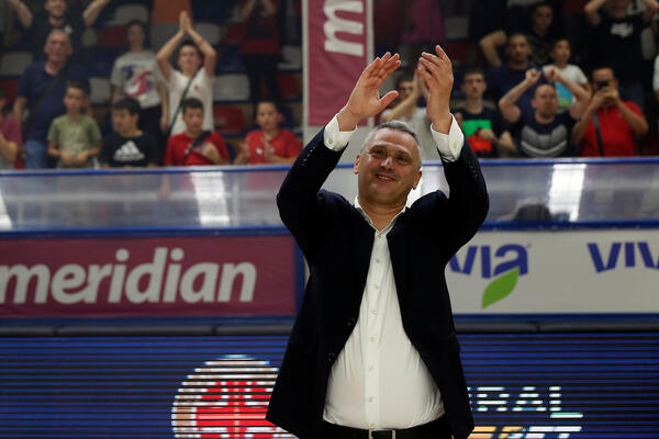 RADONJIĆ SE OBRATIO NAVIJAČIMA ZVEZDE: Rekao koji su razlozi zbog kojih je otišao iz kluba, sad je sve jasnije!