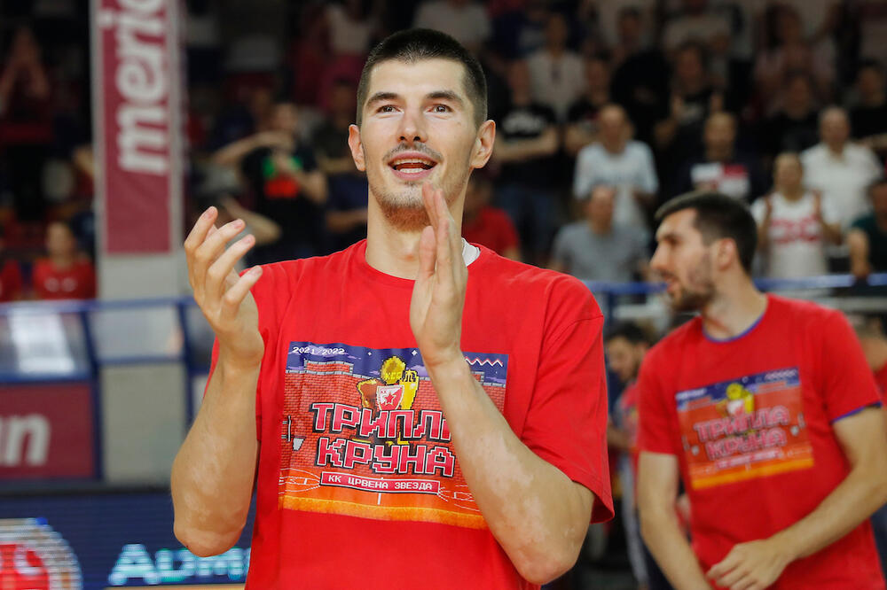 POSEBNA ZAHVALNOST IDE NJIMA: Luka Mitrović bez lažne skromnosti posle osvajanja triple krune!