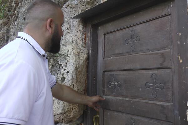 VERUJE SE DA SU U OVOJ CRKVI NEMI PROGOVORILI, A NEPOKRETNI PROHODALI: Sada za nju samo retki znaju (FOTO)