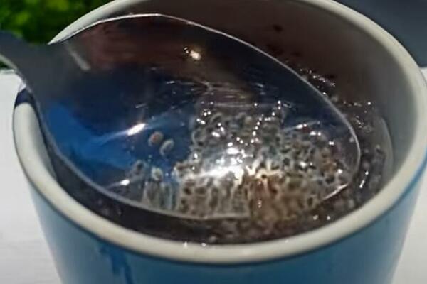 AKO STE PREŠLE 30. OVA NAMIRNICA MORA DA POSTANE VAŠA SVAKODNEVNICA: Posebno je bitna za ŽENE