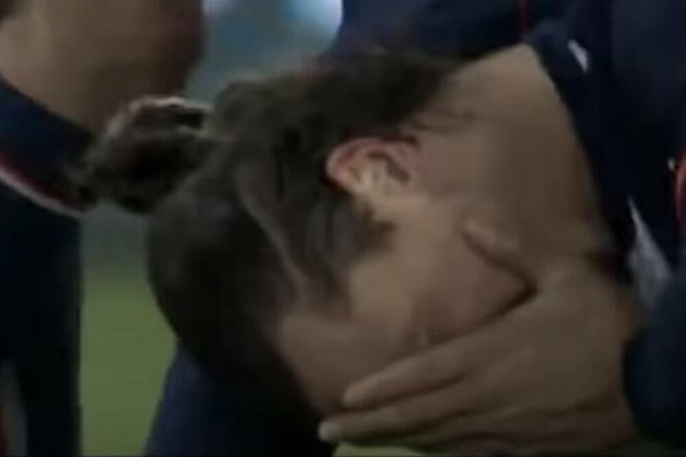 Ibrahimović patosiran! ZLATAN ZAPOČEO, za glavu niži igrač ZAVRŠIO! MNOGI SU HTELI DA GA VIDE KAKO PATI (VIDEO)