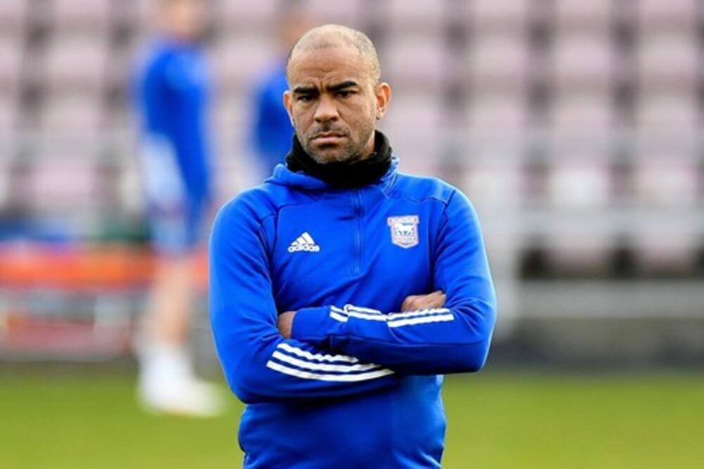 Kiron Dajer, Fudbal, Sport