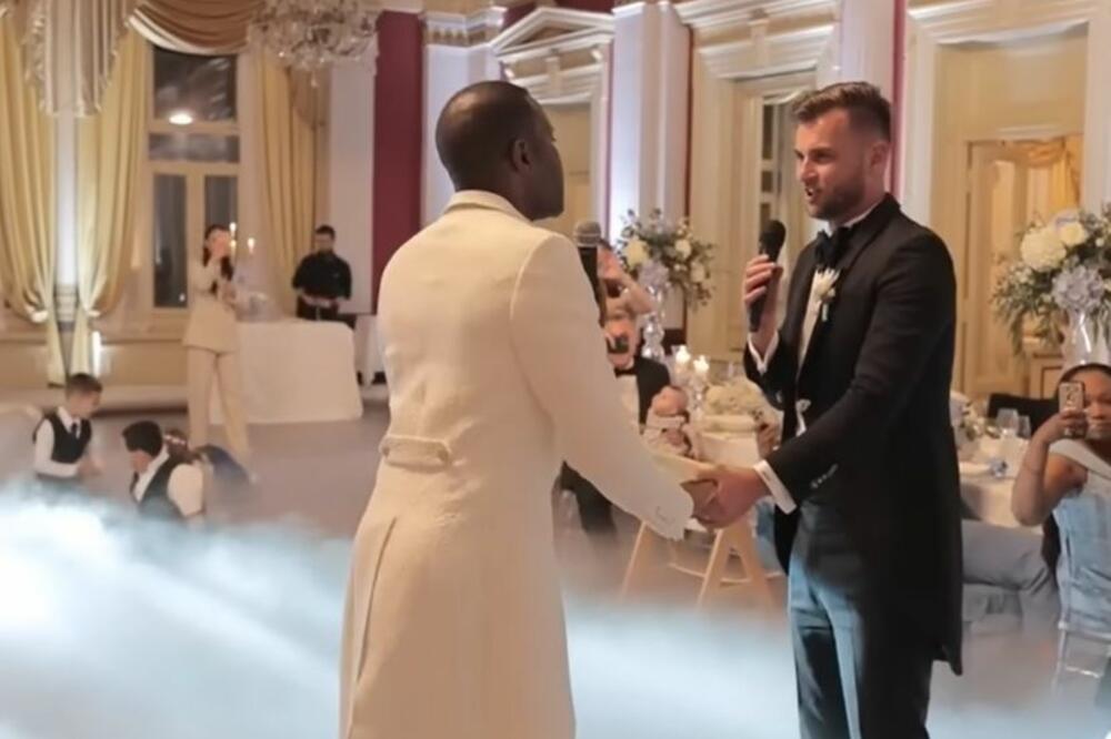 VLADO SE VENČAO SA SVOJIM DEČKOM NA JADRANU: Snimak sa svadbe polomio MREŽE, pogledajte samo OVO - HIT! (VIDEO)