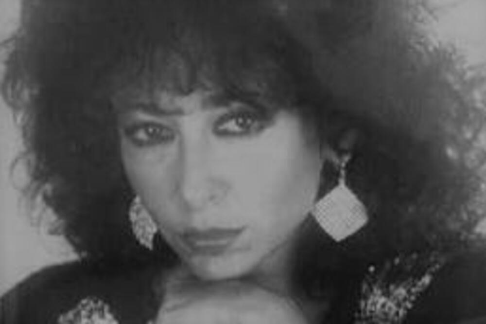 UPRAVO JAVLJENO DA JE UMRLA PEVAČICA MARINA! Zemlja u ŠOKU, STRAVIČNE VESTI