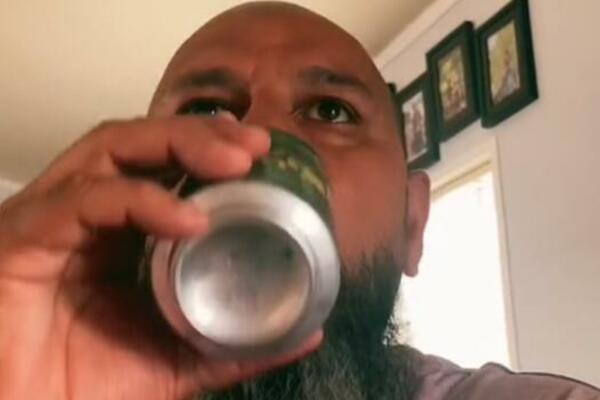 OTKRIO ZAŠTO GA SUPRUGA STALNO ODBIJA U KREVETU! Nikad ne biste poverovali da je OVO RAZLOG (VIDEO)