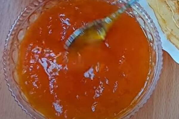 BAKA PODELILA RECEPT ZA DŽEM OD DINJA IZ RERNE: 1 sastojak DAJE posebnu AROMU, gotov je za MANJE OD 2 SATA