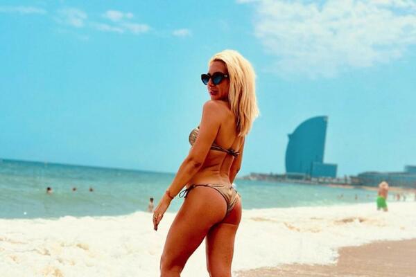 DANAS ZATEGNUTA PLAVUŠA, A NEKADA SLATKA BUCKA I BRINETA: O voditeljki će BRUJATI CELA SRBIJA kad vidi OVE FOTKE