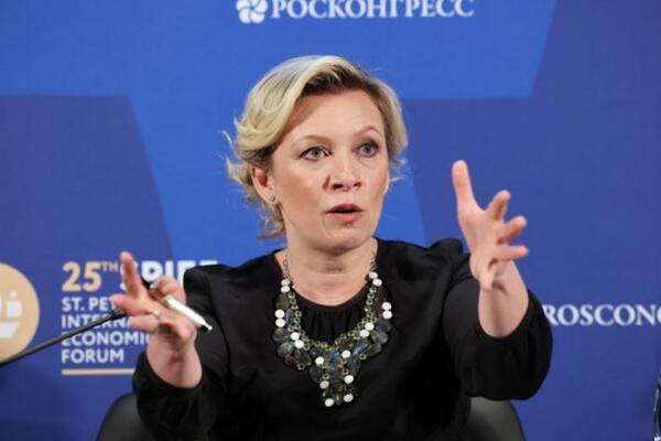 ZAHAROVA POTKAČILA BLINKENA: Nije mogla da mu prećuti OVO!