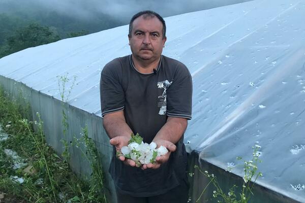 VANREDNA SITUACIJA U OVOM DELU SRBIJE: Nevreme sve opustošilo, višemilionska šteta (FOTO)