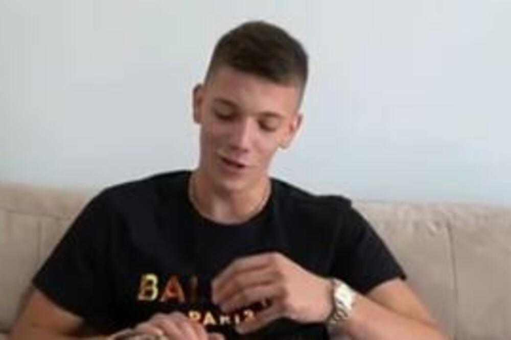 SRPSKI JUTJUBER JE MAZIO ISPRED KAMERE: Ljudi ne veruju šta vide, ona PODIVLJALA! (VIDEO)