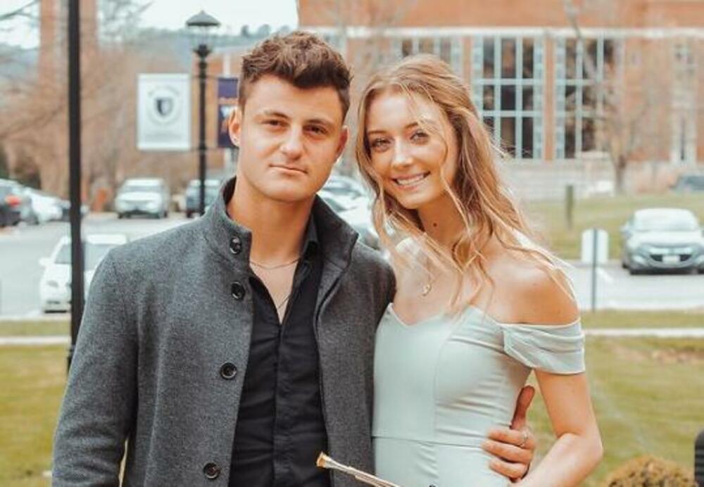 Stojanović sa devojkom