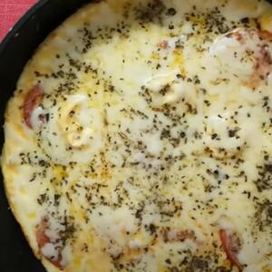 <p>Po želji servirati sa prazilukom</p>