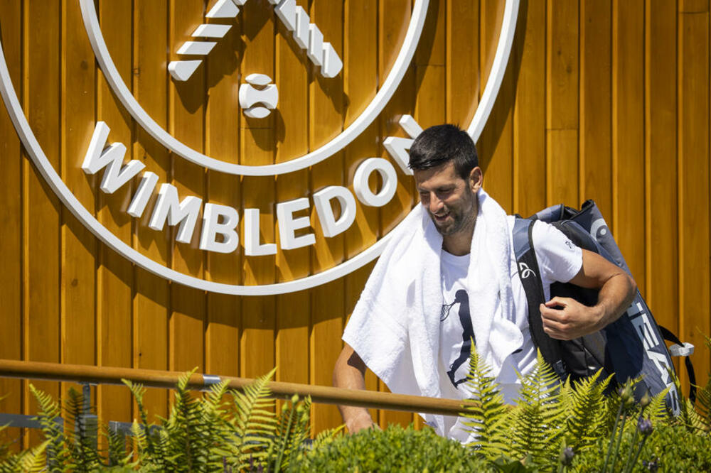 POZNATO KADA NOVAK IGRA ČETVRTFINALE VIMBLDONA: Idealan termin, gledaće cela Srbija!