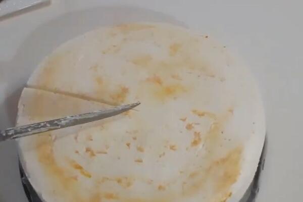 SRPKINJE ĆE ODLEPITI ZA OVIM RECEPTOM: Ovakav ČIZKEJK morate da NAPRAVITE za LETNJE DANE, totalno OSVEŽAVA (RECEPT)