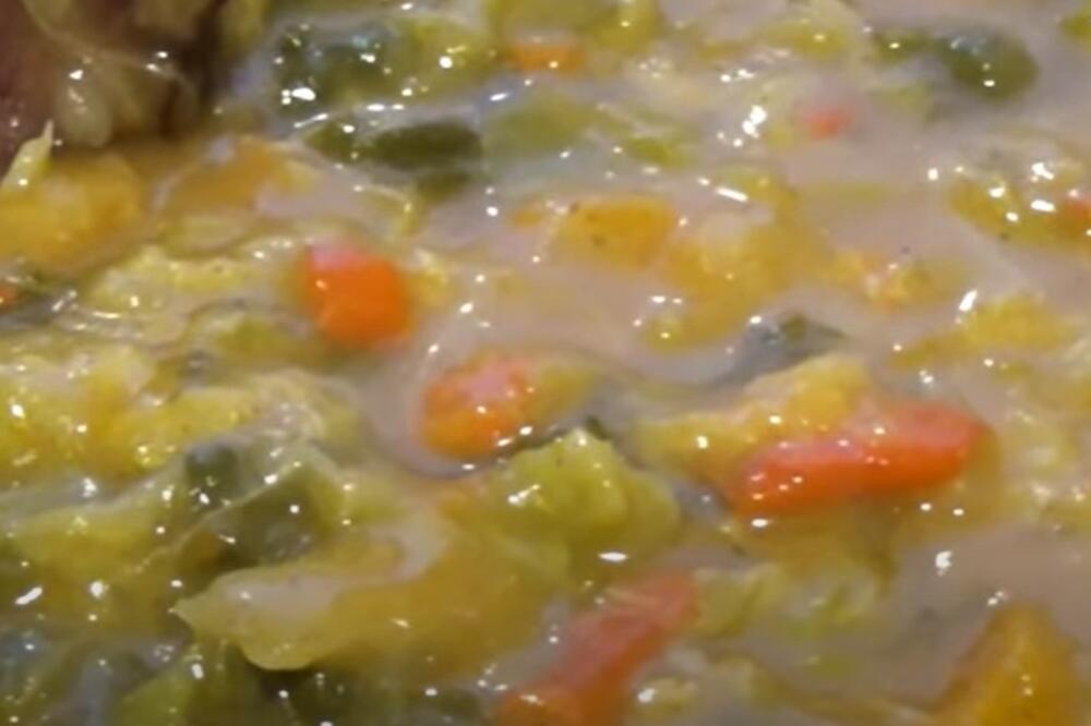 OVO JE NAJZDRAVIJA ČORBA ZA LETNJE DANE: Prava VITAMINSKA BOMBA, ovo POVRĆE jedete SVAKI DAN (RECEPT)