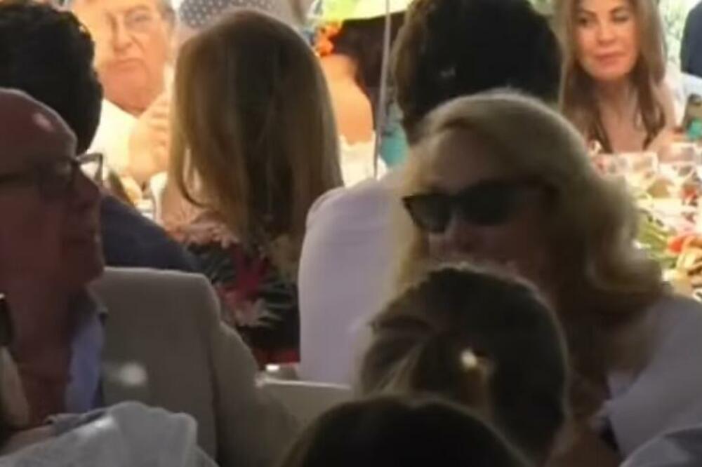 RAZVODI SE NAJPOZNATIJI JAVNI PAR! Upravo su JAVILI, PUKAO BRAK KAO TIKVA