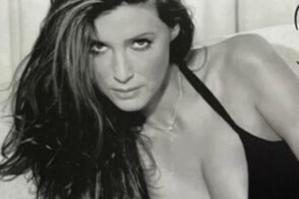 JAVNO REKLA DA JE IMALA SE*S SA DŽORDŽOM! Estrada šokirana, tvrdi da je OVAKAV U KREVETU