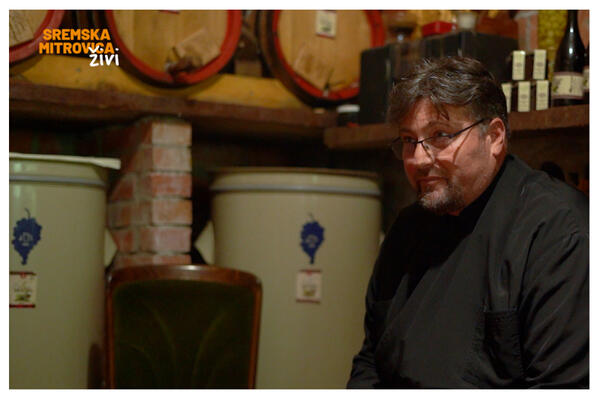 AKO VOLITE DOMAĆE PROIZVODE, MORATE PROBATI POP-LJUBINO VINO: Nasledio porodični vinograd i dao mu novi zamah