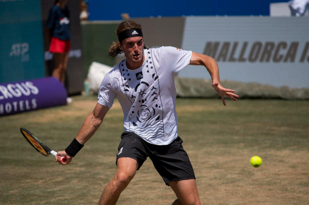 CICIPAS SE MUČI DA PODIGNE FORMU ZA VIMBLDON: Amerikanac ga namučio, Stefanos jedva do polufinala!