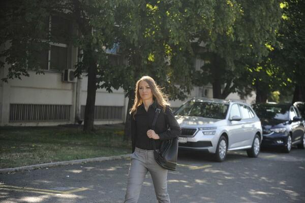 DIJANA HRKALOVIĆ IZAŠLA IZ SUK-A NAKON 6 SATI!