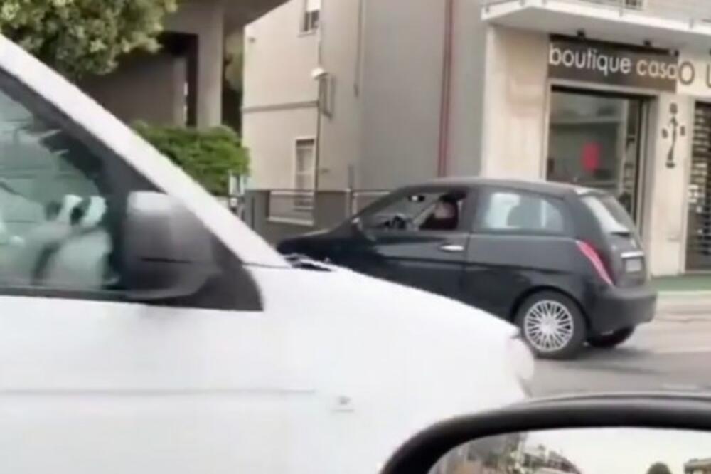 DIMI, DIMI, ŠTA SE DIMI: Gore mreže zbog "MAJSTORA" koji NAZOR TERA auto "SVE U 16"! (VIDEO)