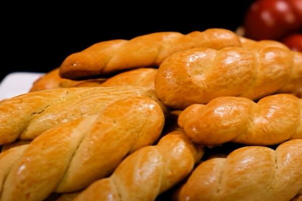 RECEPT ZA ČUVENE GRČKE SLATKIŠE KOJI ĆE VAS ODUVATI: Posni ''Kulurakia'' keksići obaraju sa nogu, OVO im daje šmek!