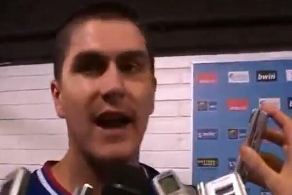 UVEK POPRAVI DAN - LEGENDARNI Darko Miličić: 3 GO*NARA, MISLE DA SU KU**C: Majku ću im, ako imaju ćerke i njih ću!