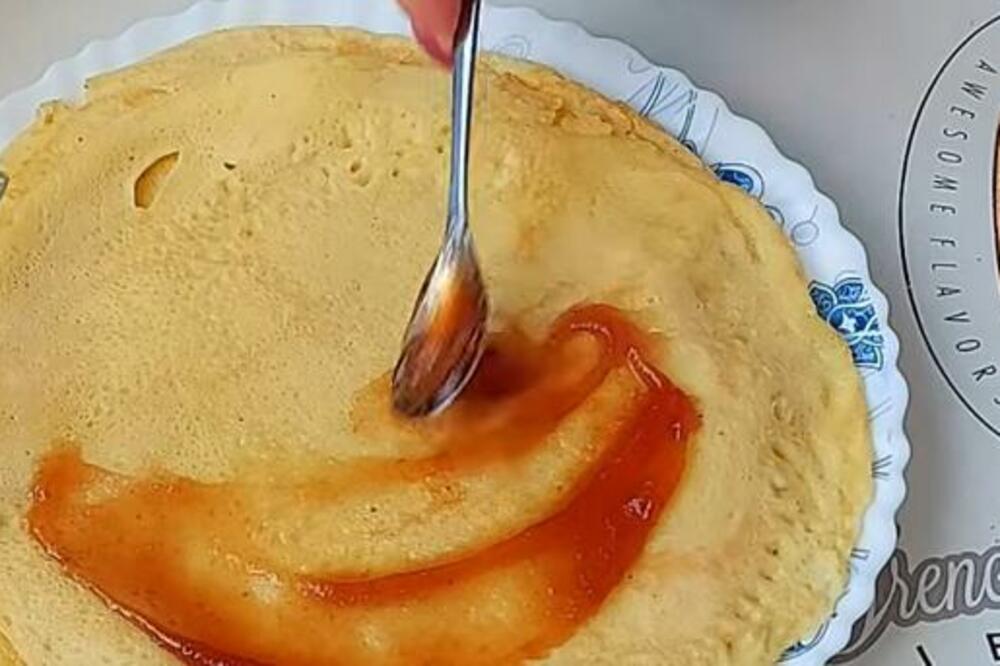 NIKADA VIŠE NEĆETE STAVLJATI TOPLU VODU U POSNE PALAČINKE: 1 SASTOJAK daje MEKOĆU, OVO NIKO NE ZNA