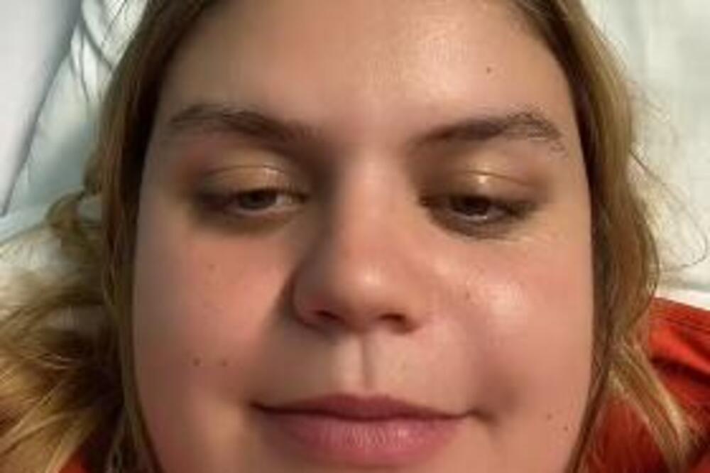 ZAVRŠILA U WC-U, A ONDA JOJ SE DESILA JEZIVA STVAR: Zanemela je kada je OVO počelo da IZLAZI IZ NJE