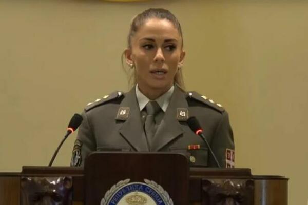 NEVENA ŽIVI SAN MNOGIH MUŠKARACA U SRBIJI: Žena KOBRA briše granice među polovima, LEPA, PAMETNA I SPOSOBNA (VIDEO)