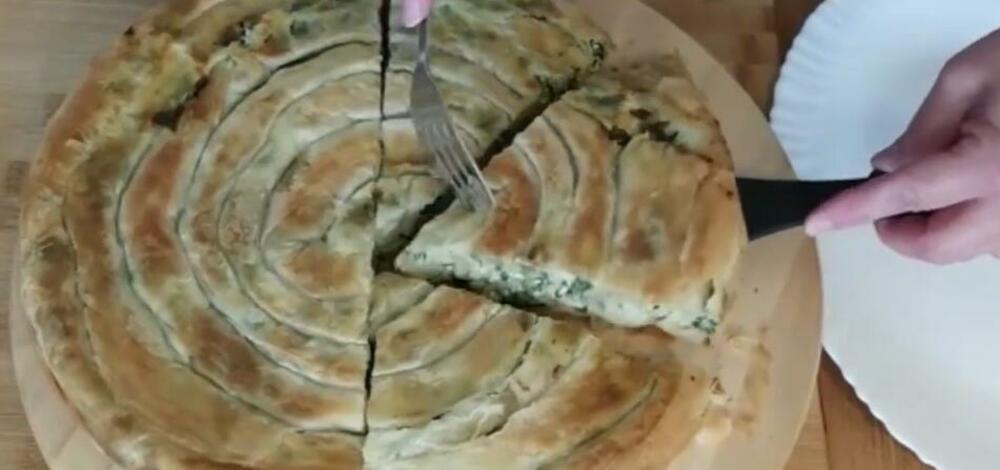 Pita sa mladim lukom i spanaćem