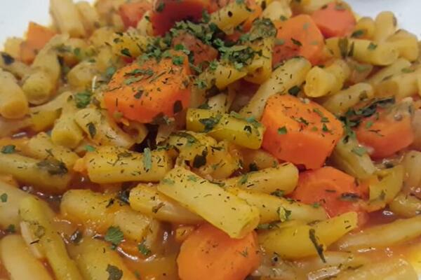 OVO JE STARINSKI RECEPT ZA POSNU BORANIJU BEZ KAPI ULJA: Samo zbog 1 NAMIRNICE više NEĆETE JESTI KLASIČNU