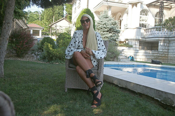 "SVE STVARI SU MI U KESAMA": Karleuša objavila PRVI VIDEO NAKON RAZVODA, sve nam je pokazala!