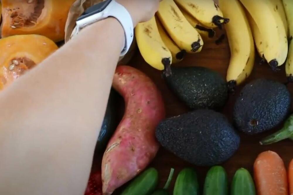 OVA VOĆKA SPAŠAVA KOD UŽASNOG NADIMANJA: Evo kada treba da je stavite u usta (FOTO)