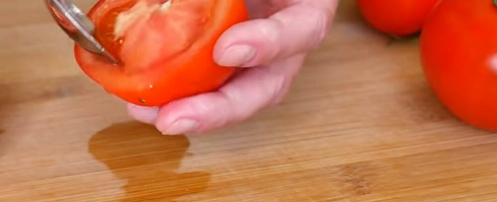 Salata sa piletinom i kuvanim jajima