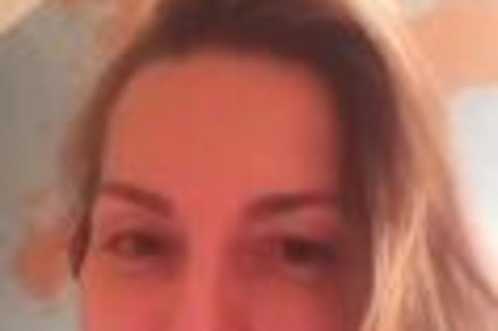 ODJEKNULA SLIKA GLUMICE SA MAJKOM, OVO JE NEZAMISLIVO: Javnost odmah REAGOVALA (FOTO)