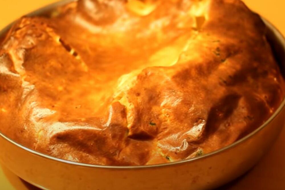 OVAJ SPECIJALITET SA JUGA SRBIJE ZOVU "KRALJICOM MEĐU PITAMA": Niko neće ODBITI PARČE kada VIDI kako je NAPUNJENA