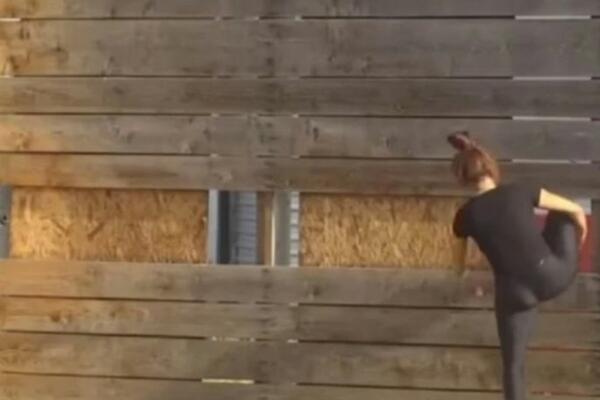 12 DANA PRE FINALA ZA NJU JE DOŠAO KRAJ: Nakon HAOTIČNE SVAĐE sa Carem odlučila je da POBEGNE, vraća se u BOSNU!