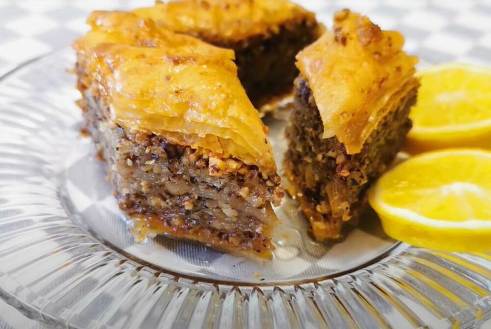 Domaća kuhinja, Pita, Zeljanica, Baklave, Ćebap