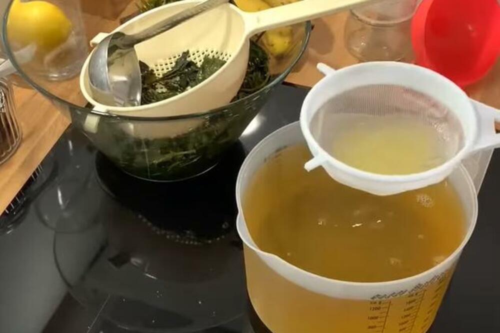 Za ovaj domaći sirup i dan danas tvrde da je "LEK NAD LEKOVIMA": Ojačava imunitet i pomaže da DIŠETE