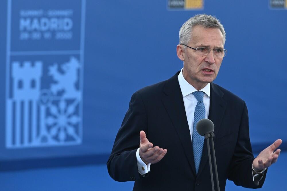 STOLTENBERG STIGAO U BIH: Generalni sekretar NATO počeo TURNEJU po Zapadnom Balkanu, evo kada stiže u Beograd