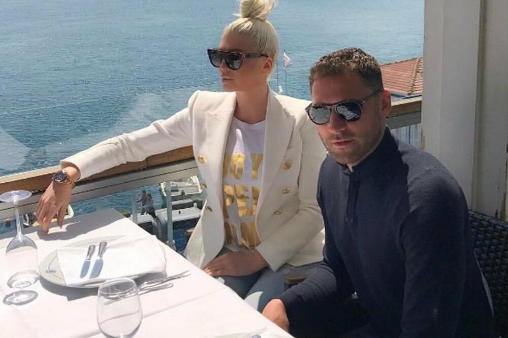 NEVEROVATNO! PROREKLA TAČAN DATUM RAZVODA: Jedna žena je UPOZORILA Jelenu, a sada se sve OBISTINILO!