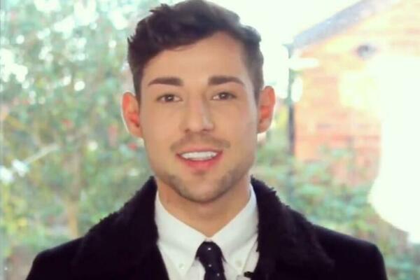 OVAJ DEČKO TVRDI DA JE REINKARNACIJA: Objavio fotografiju iz 1905. godine, svi su se NAJEŽILI (FOTO/VIDEO)