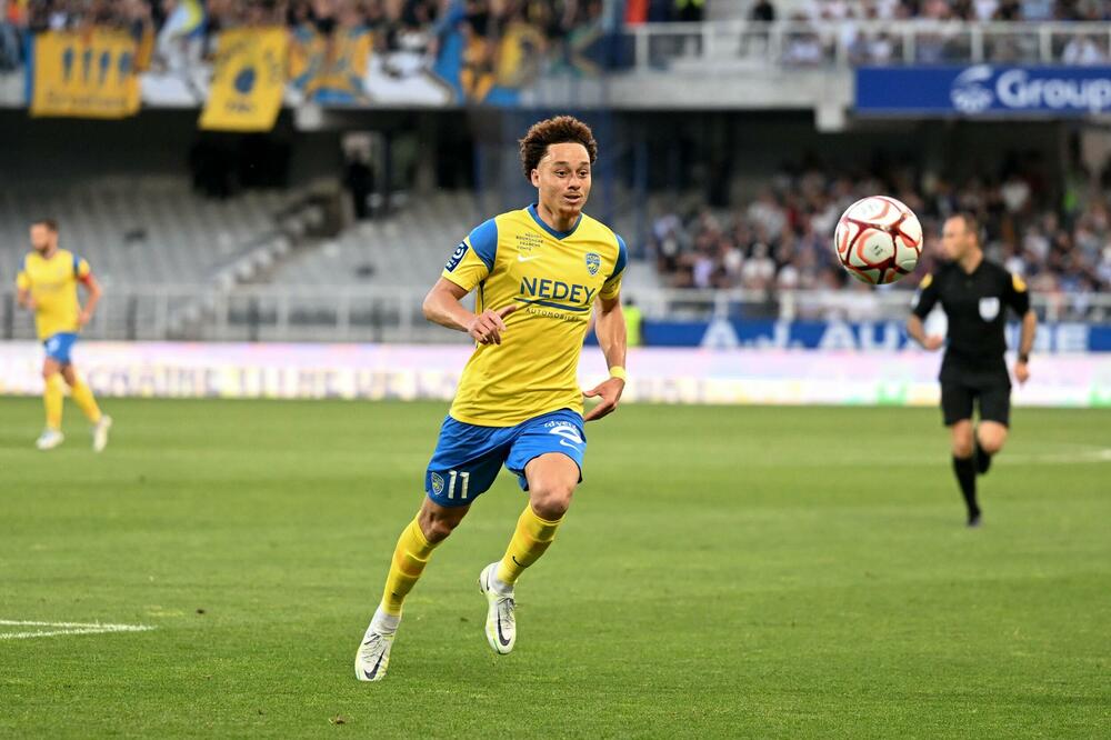 IZ SOŠOA U PARTIZAN?! Crno-beli skautirali Francuza - Ne zavisi sve od njih!