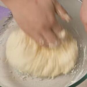 Originalni recept za langoš: Mađarice u testo dodaju 1 sastojak zbog kog je mekan kao duša i nimalo mastan