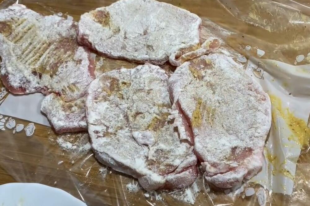 KRMENADLE ĆE BITI SOČNE SAMO AKO IH SPREMITE U OVAKVOJ MARINADI: Trik koji svi moraju napamet da znaju