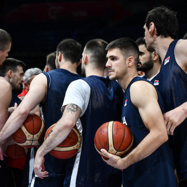 STRAHOVI PEŠIĆA SU SE OBISTINILI: Srbija više nema prostora za kiks, TENZIJA RASTE!