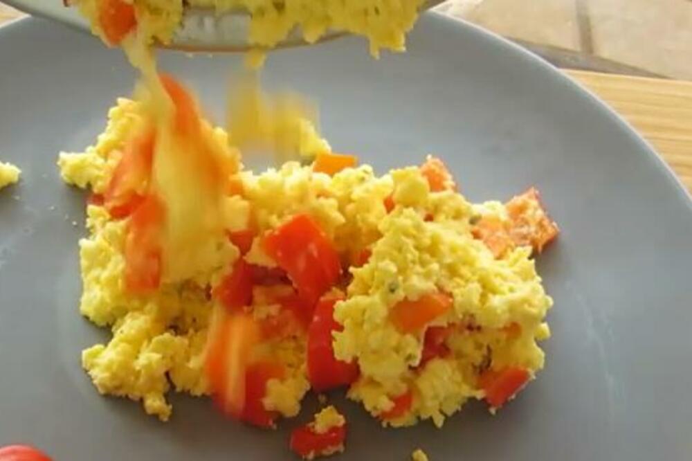 OVAKO MEKSIKANCI SPREMAJU KAJGANU: Pravi GURMANSKI DORUČAK, ukusnija je od SRPSKE zbog 1 SASTOJKA (RECEPT)